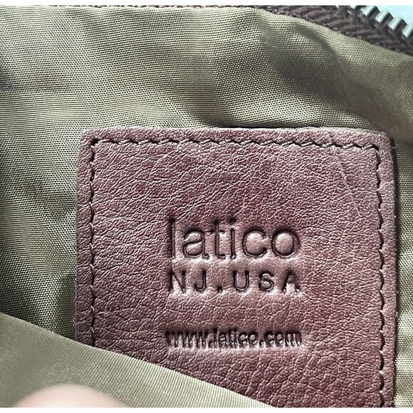 Latico Leather Clutch Wristlet Handbag Quilted Pattern Zipper - Picture 3 of 3